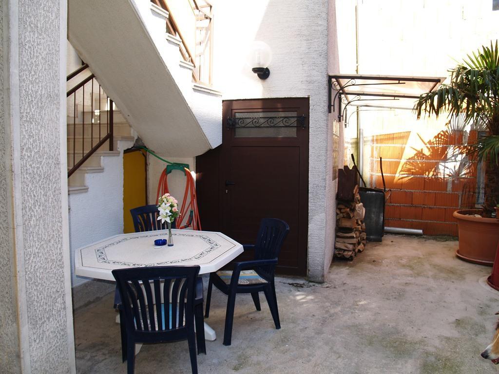 Apartment Nana 1 Šibenik Buitenkant foto